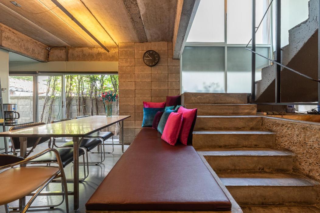 Heyha House Ξενοδοχείο Τσιάνγκ Μάι Εξωτερικό φωτογραφία